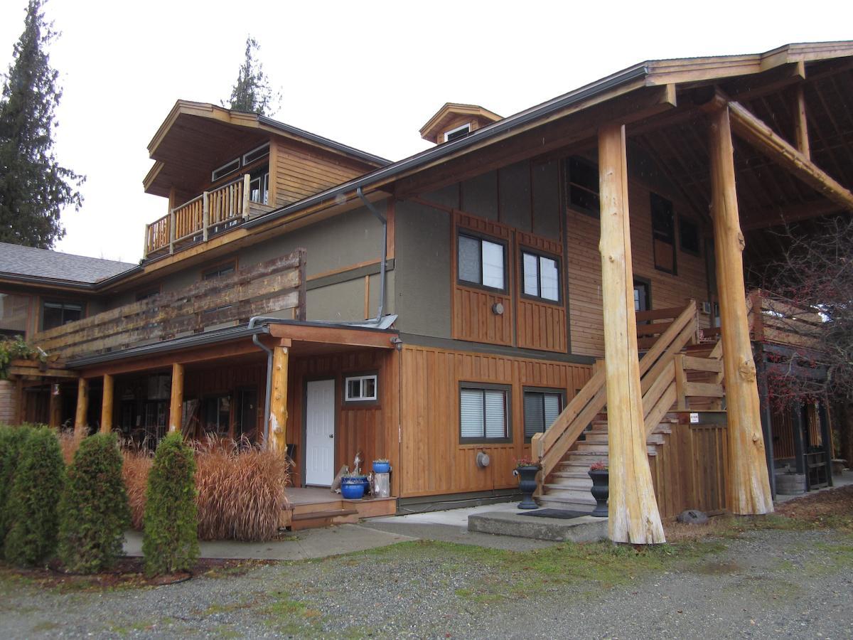 Bella Coola Mountain Lodge Hagensborg Ngoại thất bức ảnh